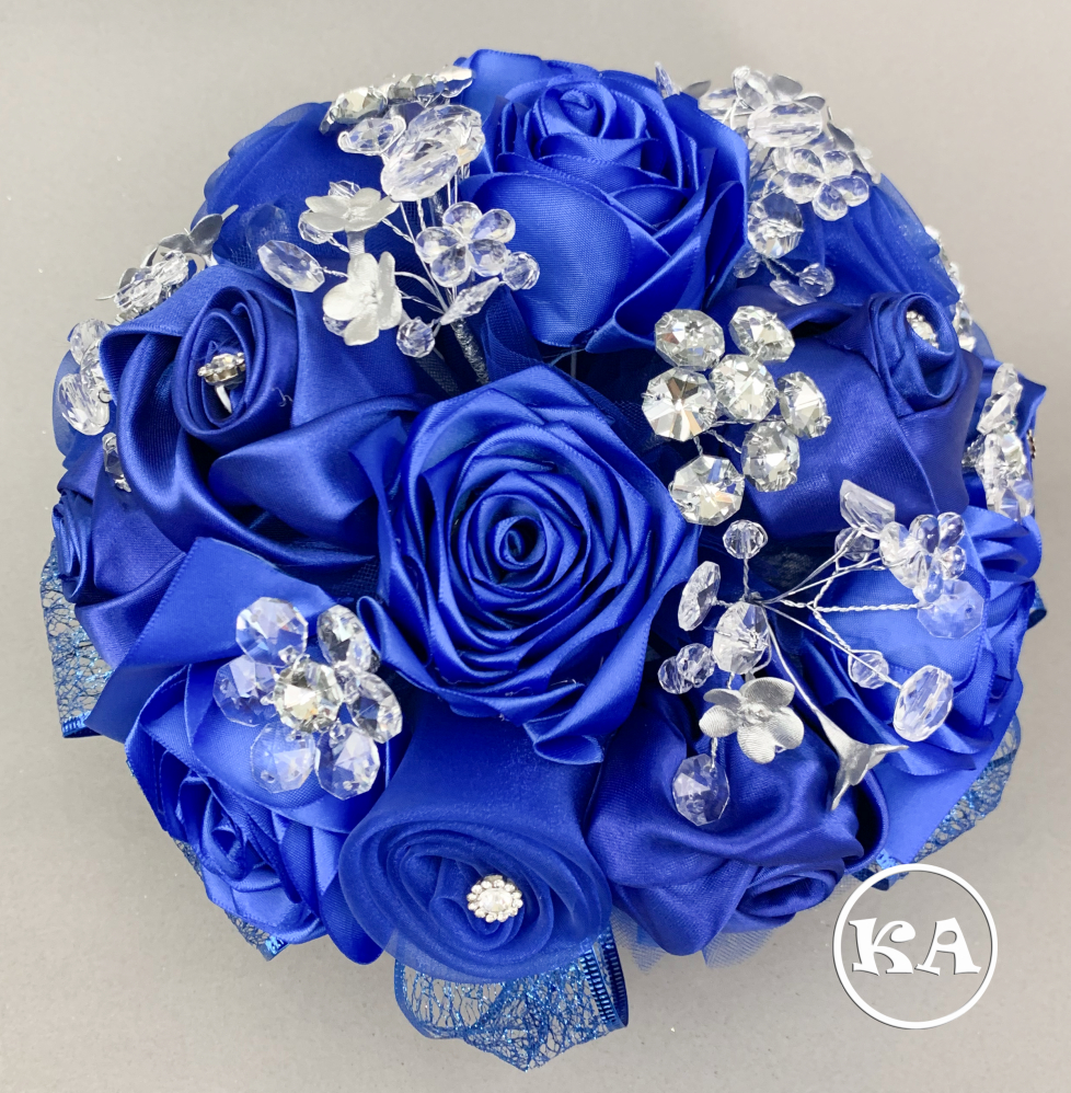 a-0030 quinceanera boquet royal blue with silver