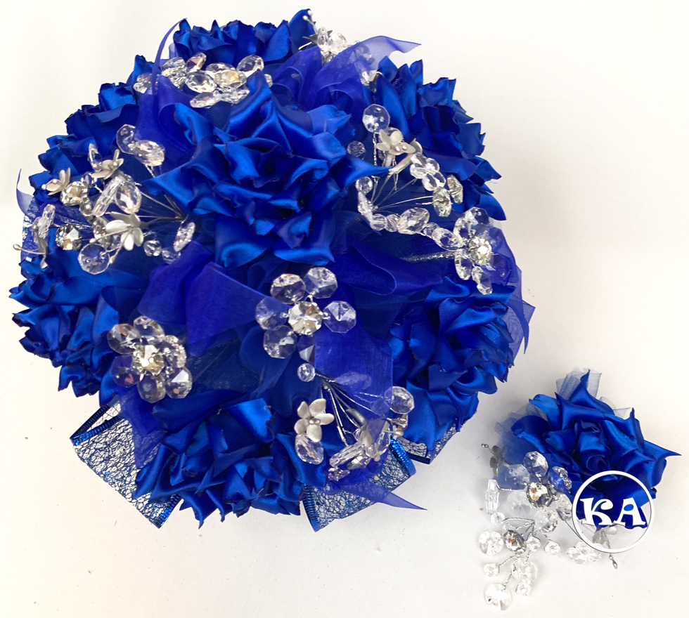 a-0029-quinceanera-bouquet-royal-blue-silver
