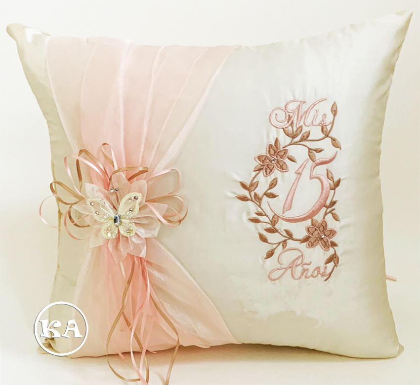 kc-207 quinceanera pillow blush