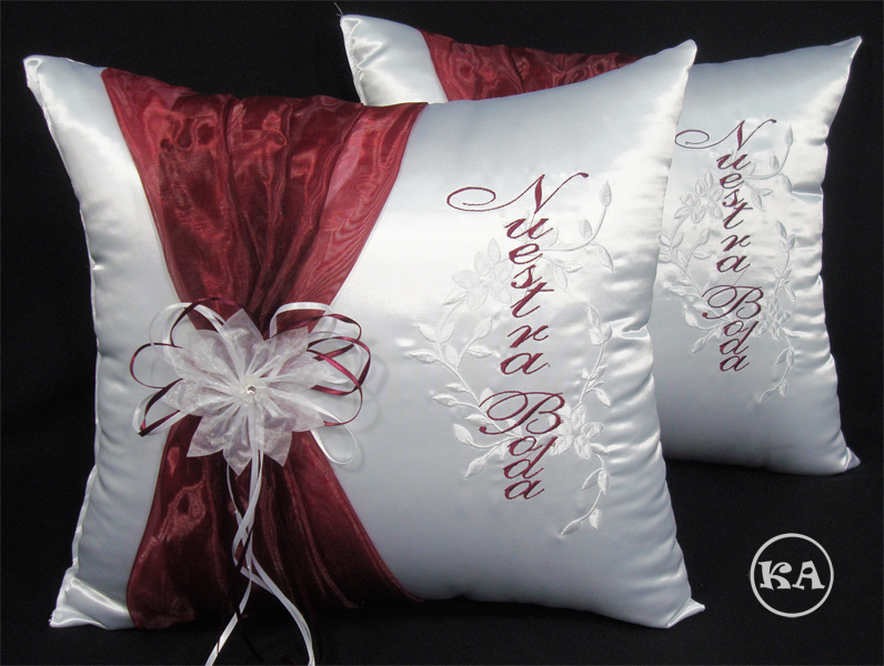 kc-269 wedding pillows
